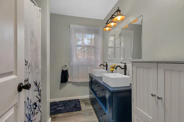 $250,000 | 724 East Centre Street, Royalton, MN 56373