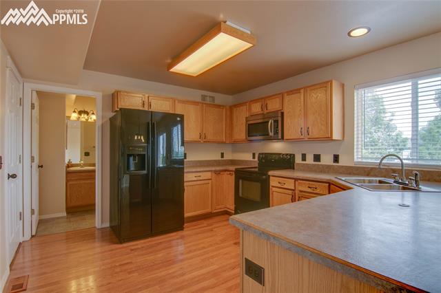 12644 Catch Pen Road Peyton, CO 80831 - Photo 8 of 33