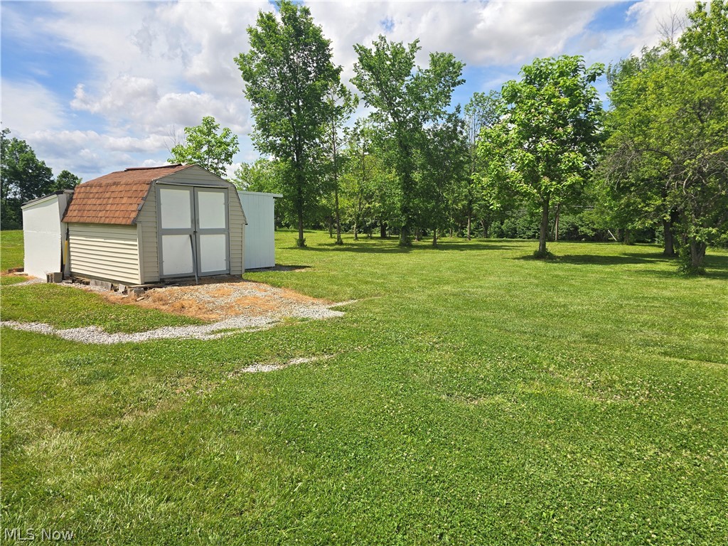 47341 Pitts Road Wellington, OH 44090 - Photo 23 of 37