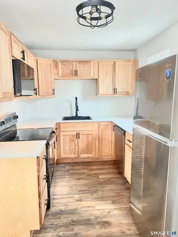 $275,000 | 47 Bunce Drive, Manchester, CT 06040