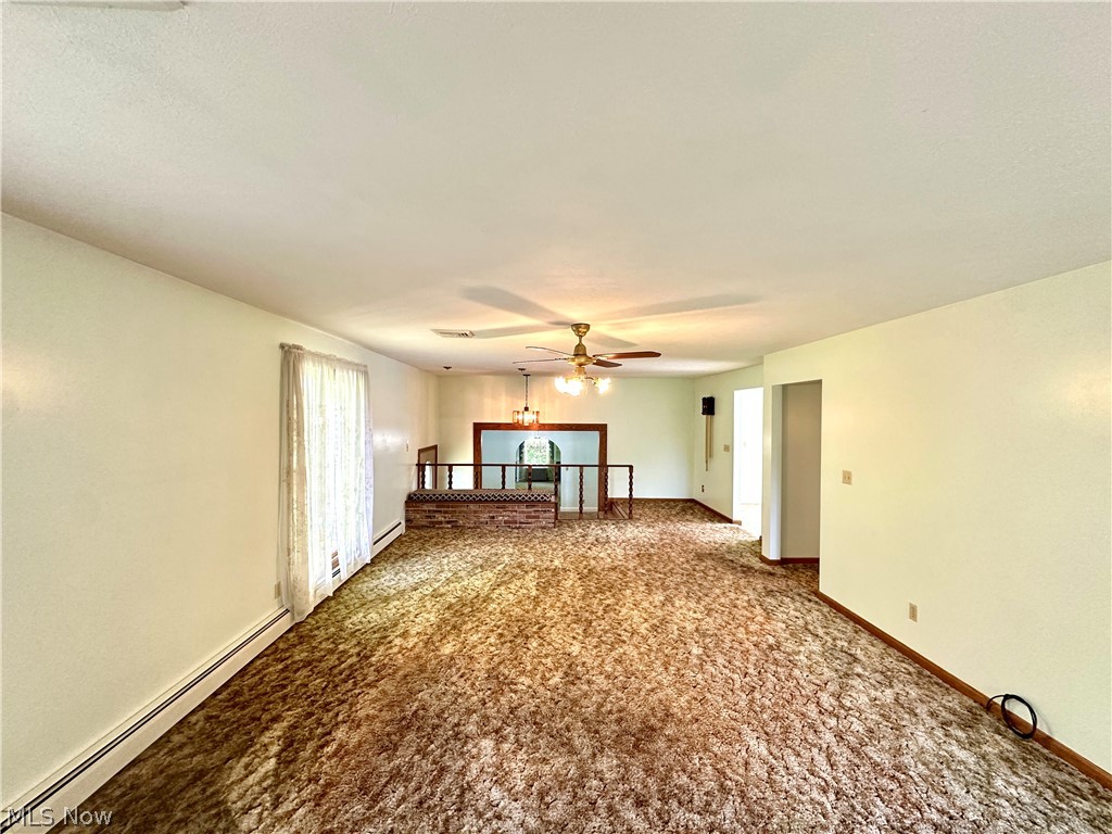 1465 Warner Road Southeast Hubbard, OH 44425 - Photo 16 of 40