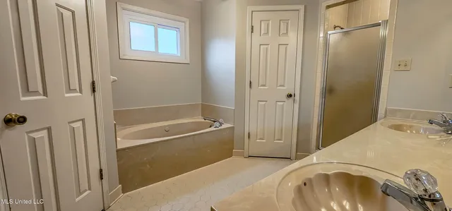 $589,000 | 5900 Paloma Drive, Olive Branch, MS 38654