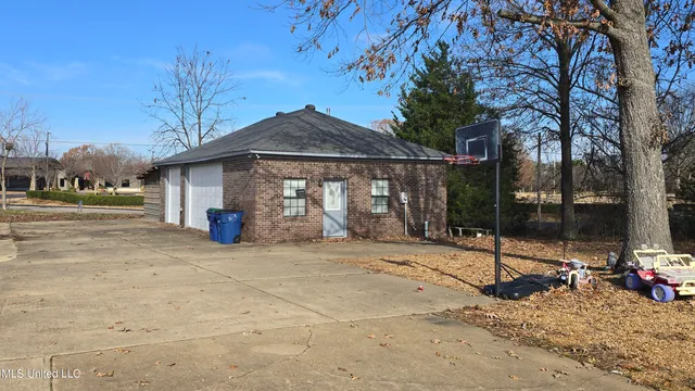 $589,000 | 5900 Paloma Drive, Olive Branch, MS 38654