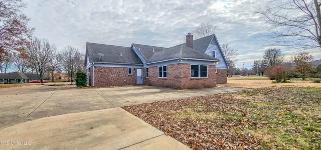 $589,000 | 5900 Paloma Drive, Olive Branch, MS 38654