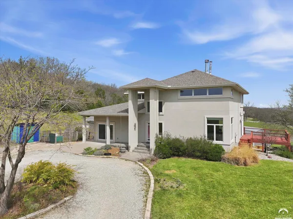 $679,000 | 1935 East 850 Road, Lecompton, KS 66050