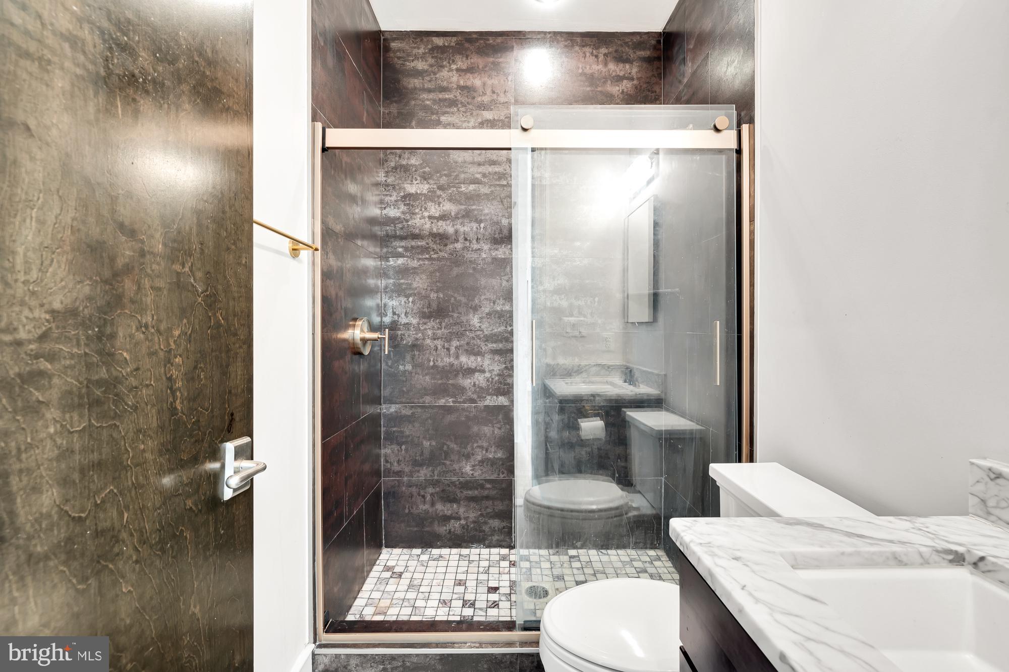 2009 Columbia Road Northwest, Unit 5 Washington, DC 20009 - Photo 15 of 16