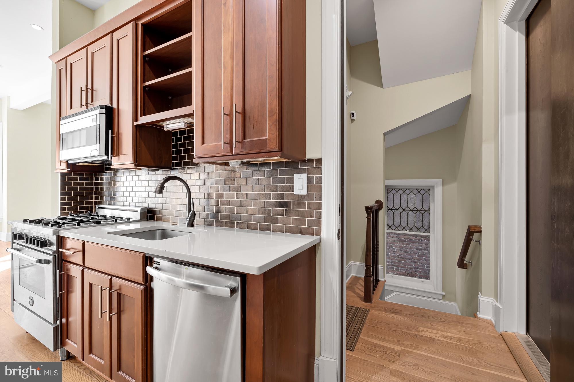 2009 Columbia Road Northwest, Unit 5 Washington, DC 20009 - Photo 7 of 16