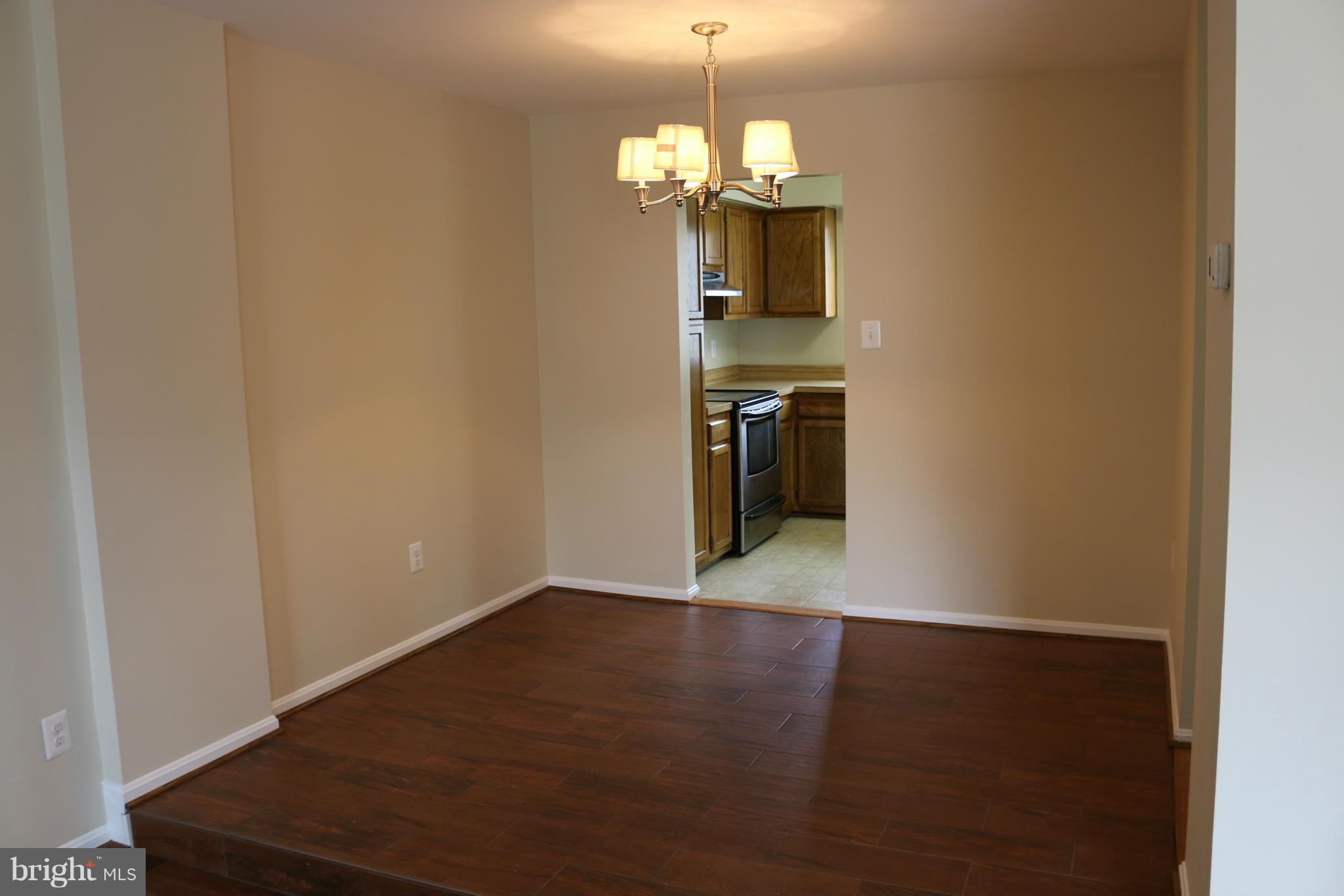 14853 Hammersmith Circle Silver Spring, MD 20906 - Photo 7 of 15 Dining Room