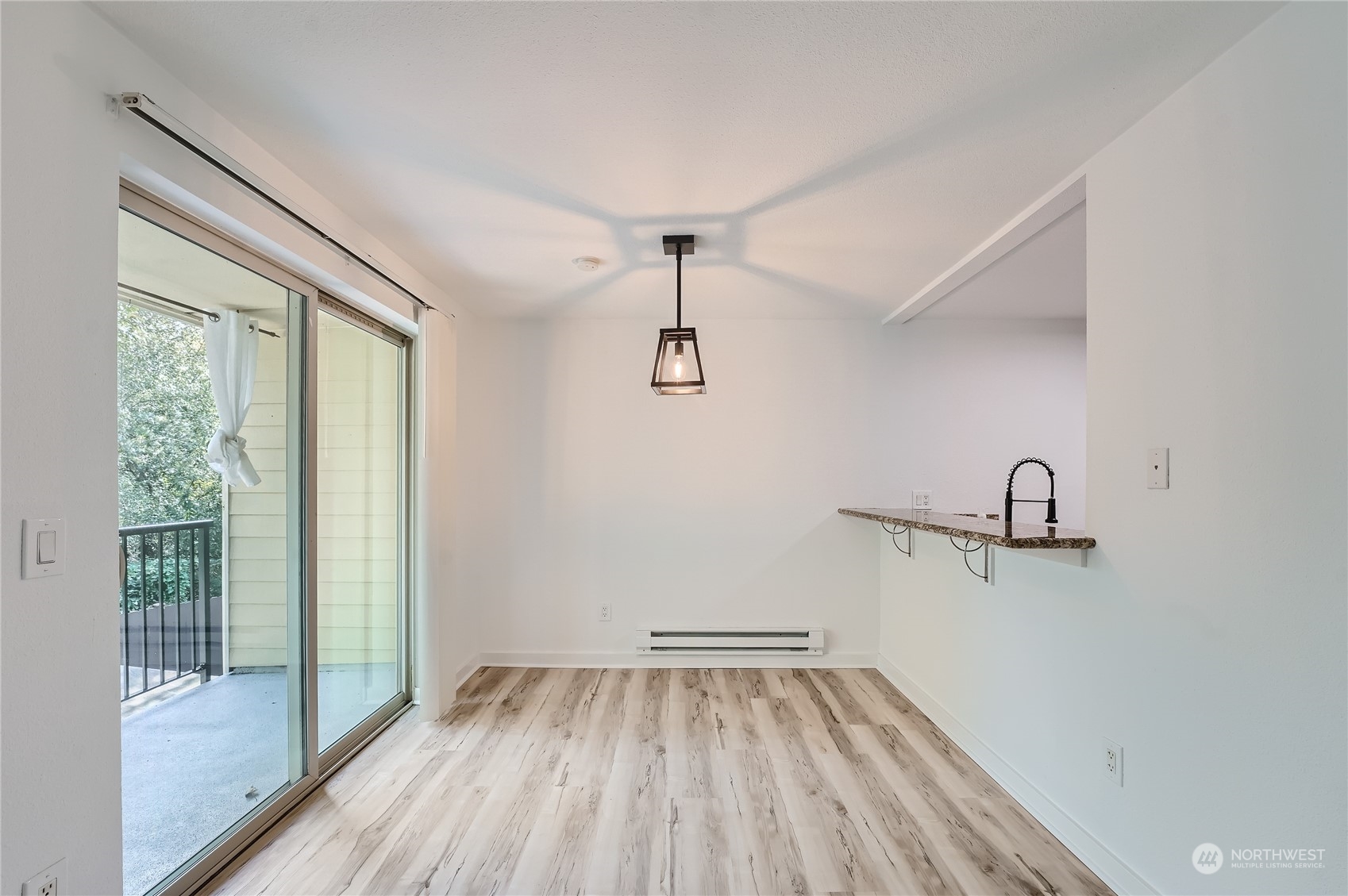 9806 28th Avenue Southwest, Unit A201 Seattle, WA 98126 - Photo 4 of 12