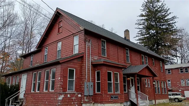 $900 | 10 Church Avenue, Unit 7, Roscoe, NY 12776