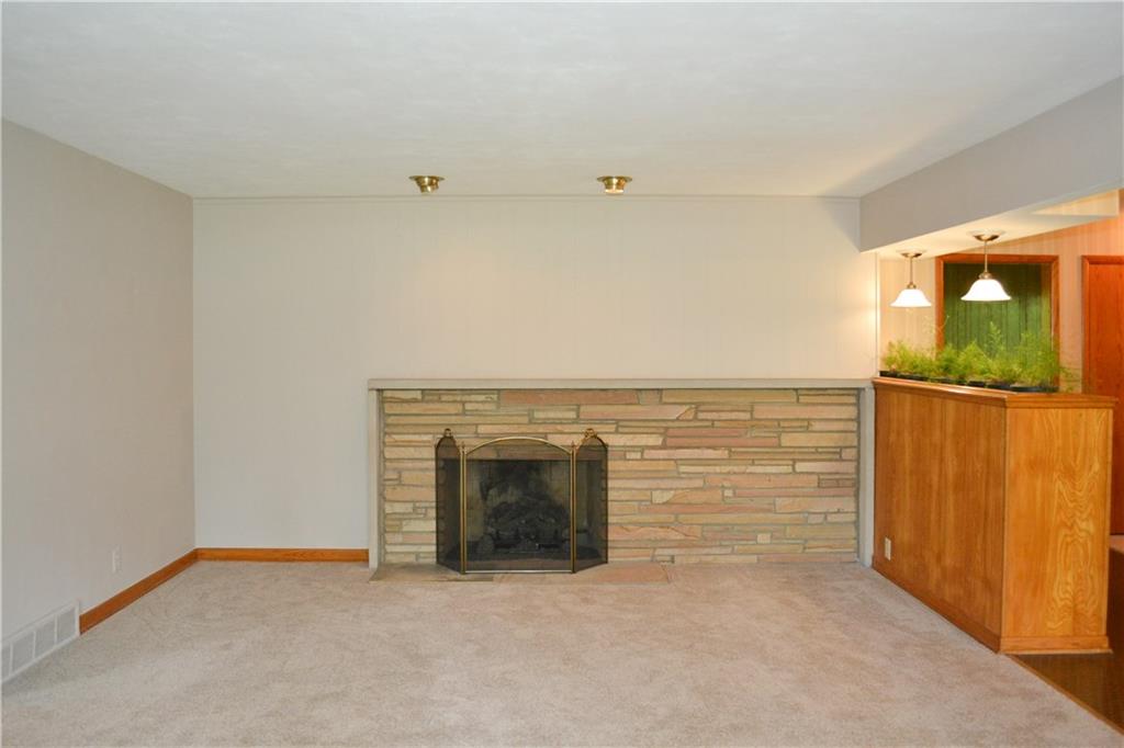 6269 Harbridge Road Indianapolis, IN 46220 - Photo 3 of 24
