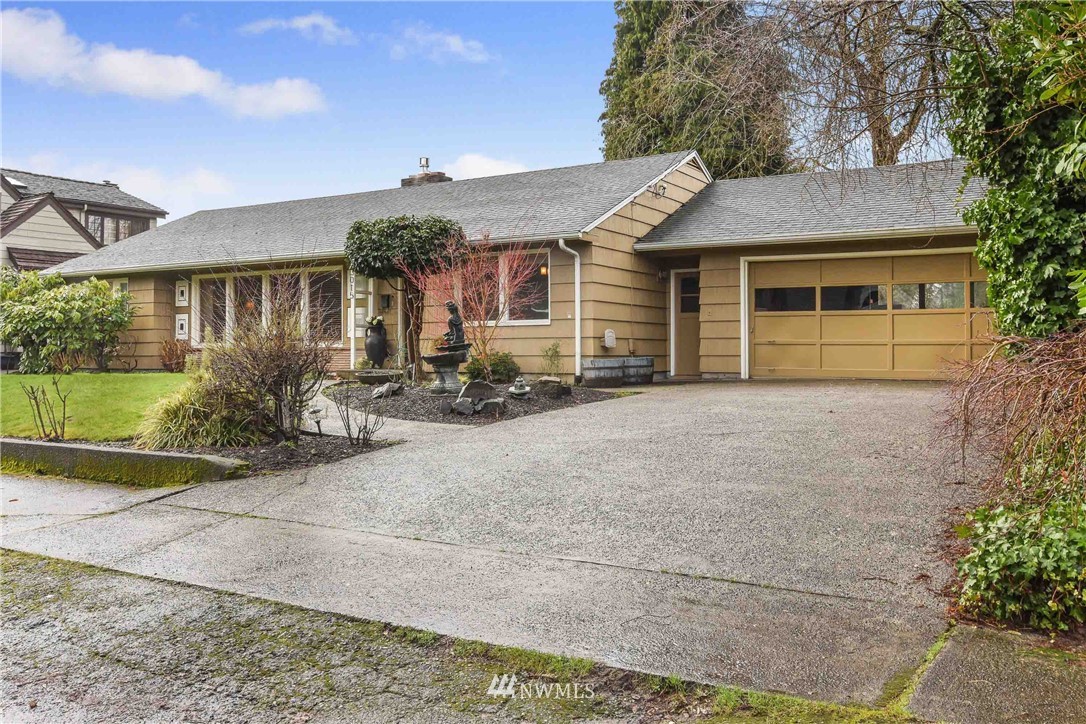 3015 Maringo Road Southeast Olympia, WA 98501 - Photo 1 of 24 Gallery Image 1
