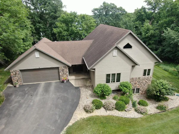 $674,990 | 2855 Doe Run Lane Southwest, Farwell, MN 56327