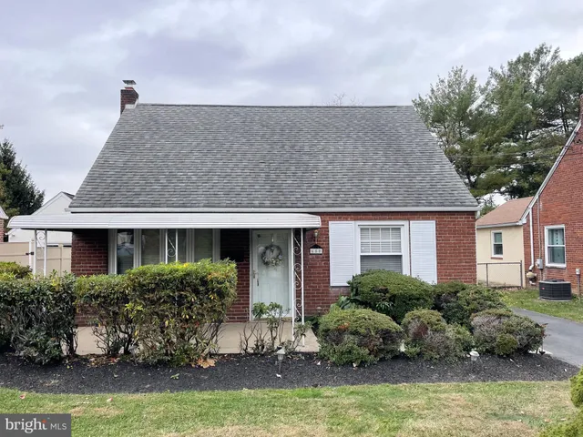 $415,000 | 650 East Leamy Avenue, Springfield, PA 19064
