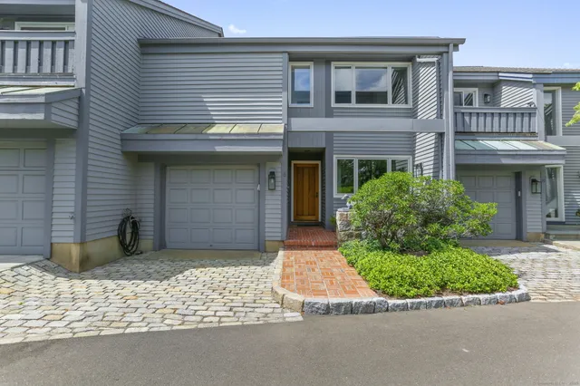 a house view with a outdoor space