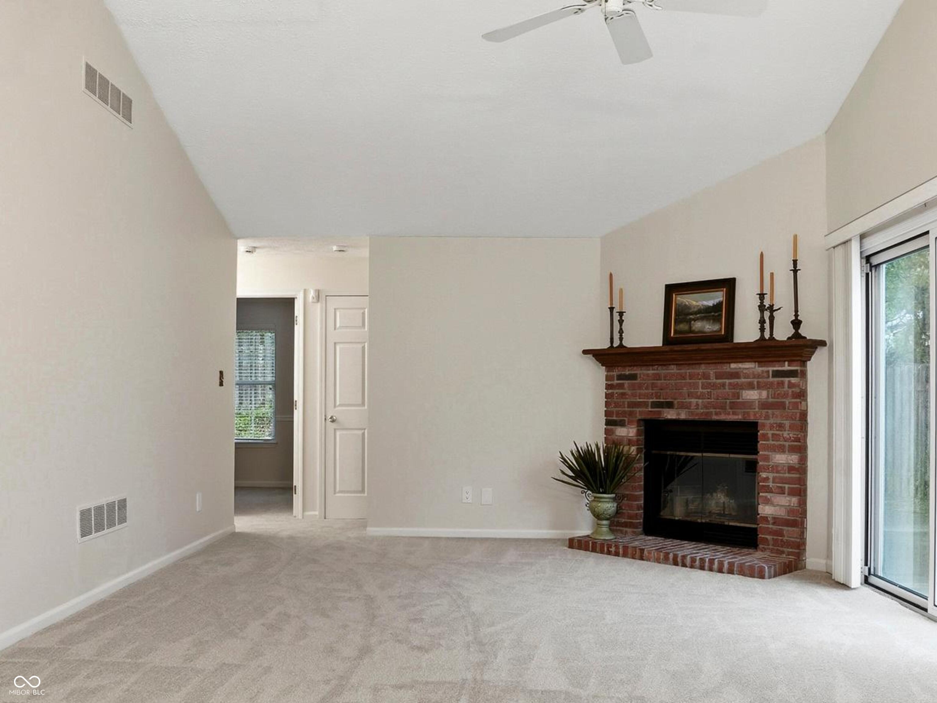 9652 Pine Ridge E Drive Fishers, IN 46038 - Photo 10 of 22