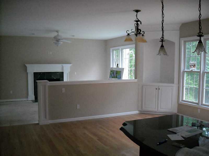 3 Cottrell Road Tiverton, RI 02878 - Photo 7 of 8 Dining Area.