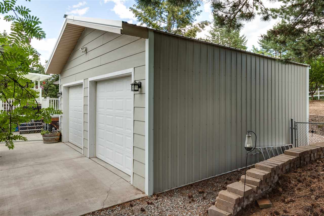 6715 South Meadows Road Spokane, WA 99223 - Photo 18 of 19