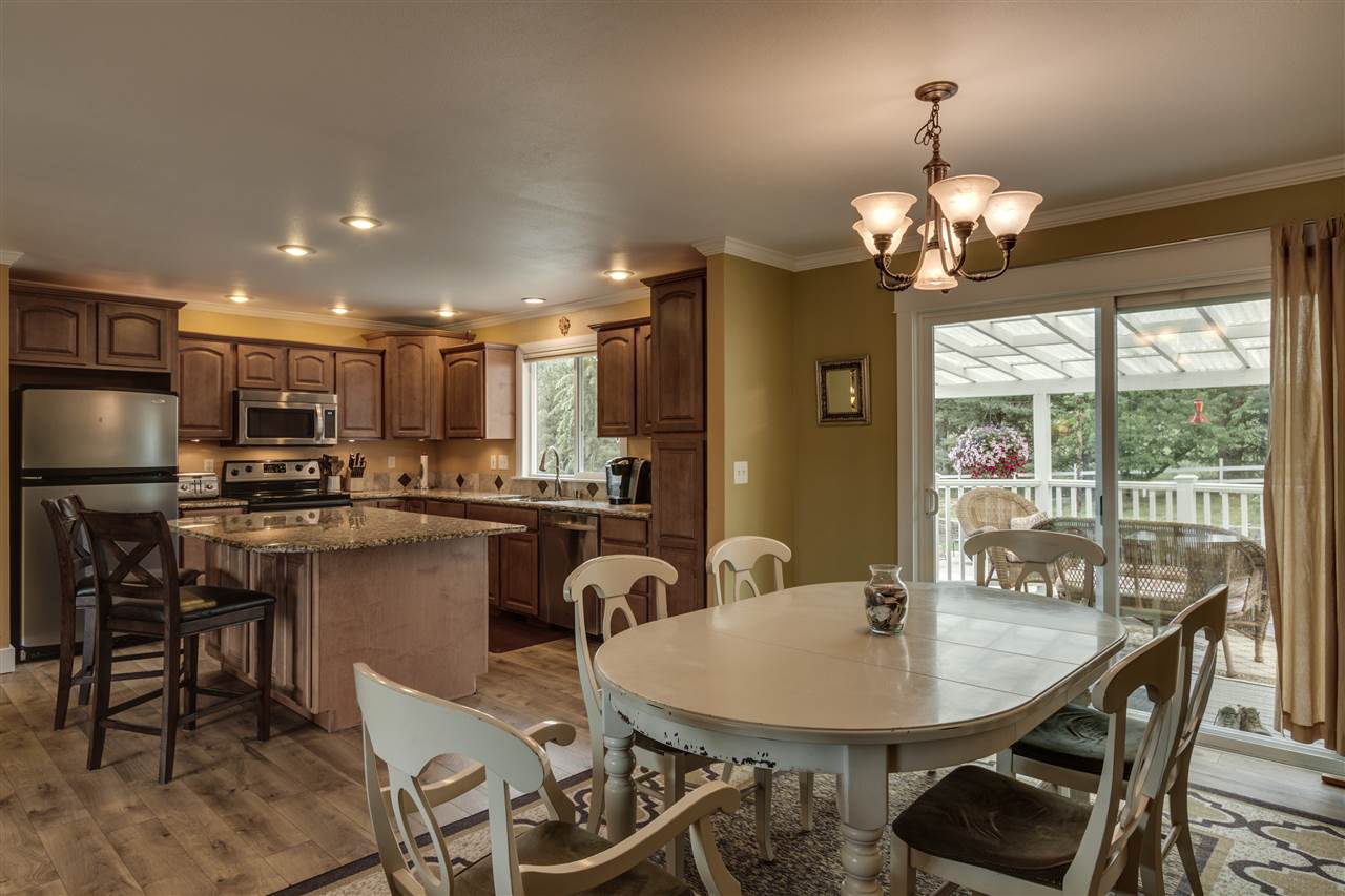 6715 South Meadows Road Spokane, WA 99223 - Photo 5 of 19