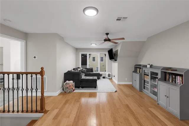 $4,400 | 409 Del Mar Boulevard, Corpus Christi, TX 78404