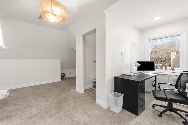 $4,400 | 409 Del Mar Boulevard, Corpus Christi, TX 78404