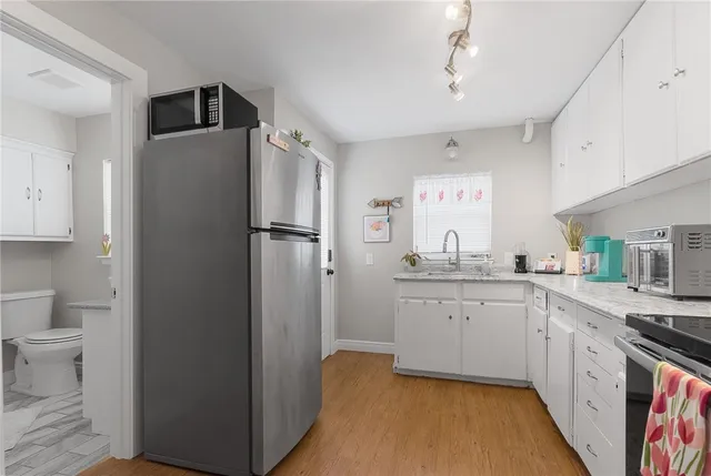 $4,400 | 409 Del Mar Boulevard, Corpus Christi, TX 78404