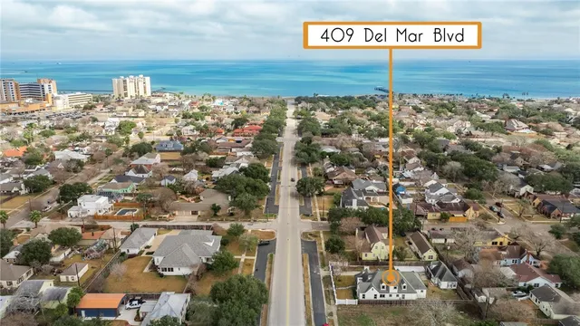 $4,400 | 409 Del Mar Boulevard, Corpus Christi, TX 78404