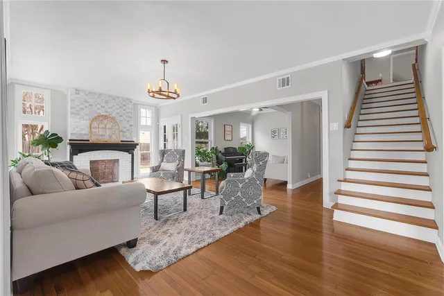 $4,400 | 409 Del Mar Boulevard, Corpus Christi, TX 78404