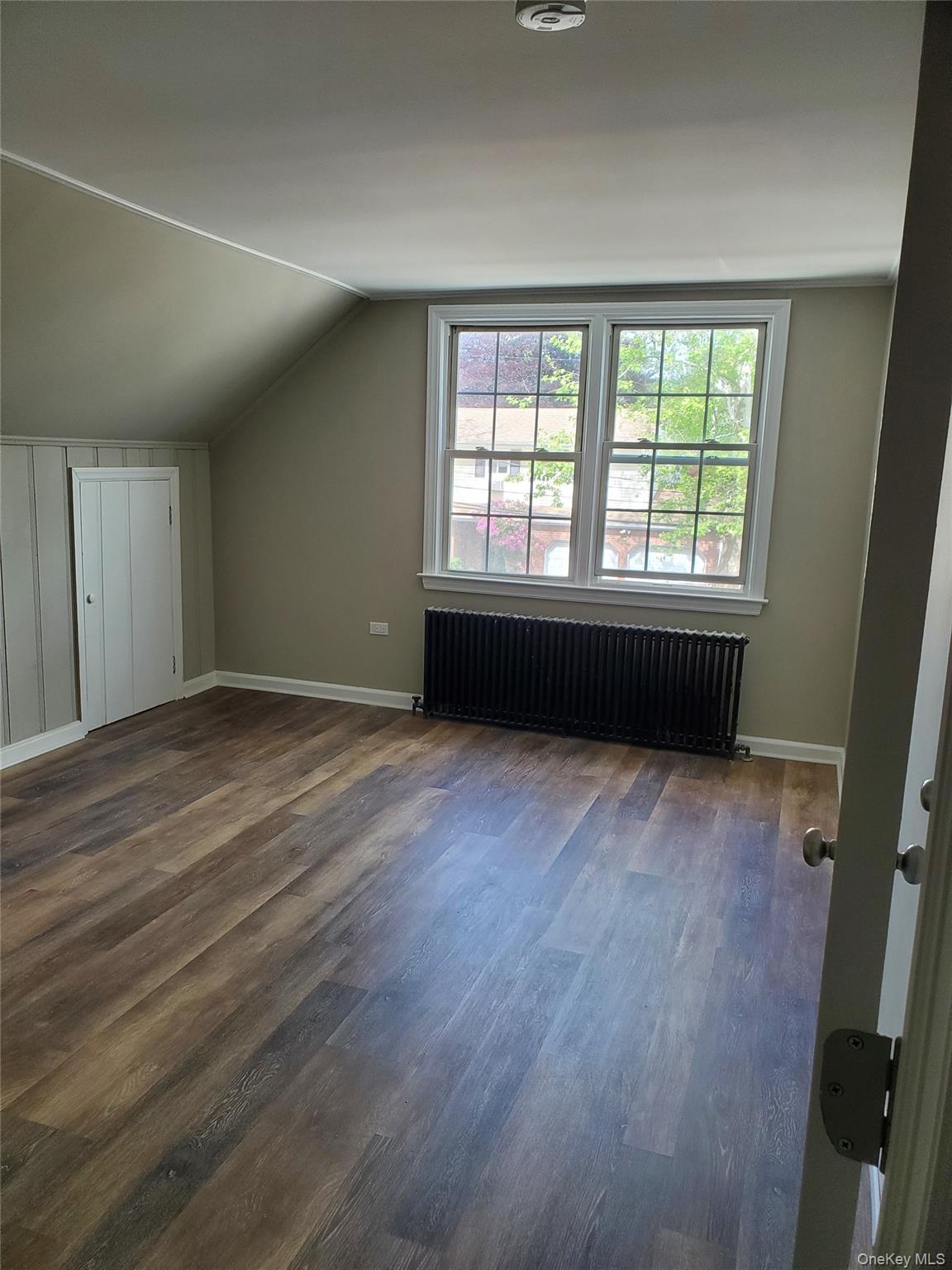 37 Maplewood Road, Unit 4 Huntington Station, NY 11746 - Photo 5 of 9