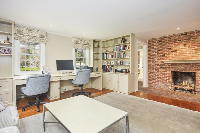 767 Hollow Tree Ridge Road Darien, CT 06820 - Photo 13 of 35 032-photo-no-caption-9140715