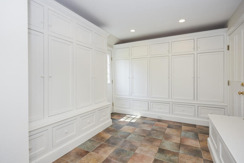 767 Hollow Tree Ridge Road Darien, CT 06820 - Photo 15 of 35 016-photo-no-caption-9140699