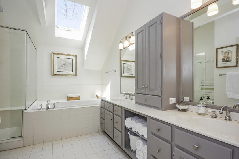 767 Hollow Tree Ridge Road Darien, CT 06820 - Photo 17 of 35 065-photo-no-caption-9140689