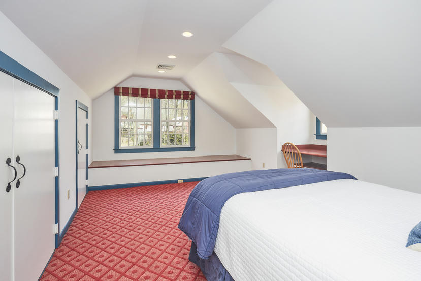 767 Hollow Tree Ridge Road Darien, CT 06820 - Photo 25 of 35 040-photo-no-caption-9140661