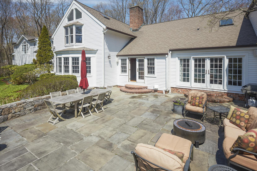 767 Hollow Tree Ridge Road Darien, CT 06820 - Photo 29 of 35 067-photo-no-caption-9140648