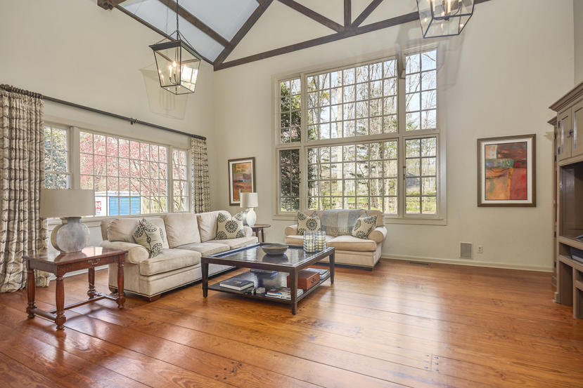 767 Hollow Tree Ridge Road Darien, CT 06820 - Photo 4 of 35 012-photo-no-caption-9140695