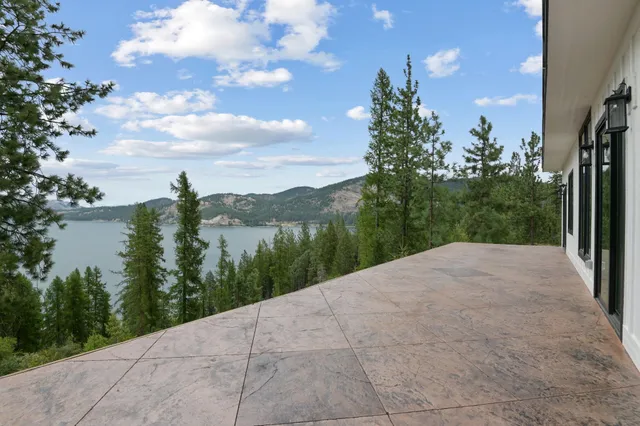 $795,000 | 1139 West Pine Bluff Road, Kettle Falls, WA 99141