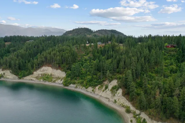 $795,000 | 1139 West Pine Bluff Road, Kettle Falls, WA 99141