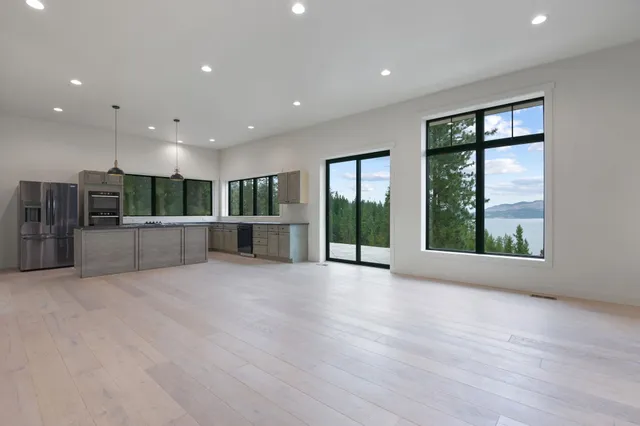 $795,000 | 1139 West Pine Bluff Road, Kettle Falls, WA 99141