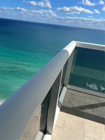 $9,000 | 1830 South Ocean Drive, Unit 3001, Hallandale Beach, FL 33009