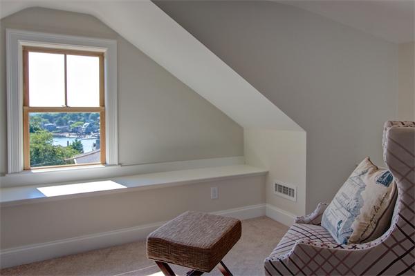 6 Gerring Road Gloucester, MA 01930 - Photo 21 of 22 a living room with furniture and a window