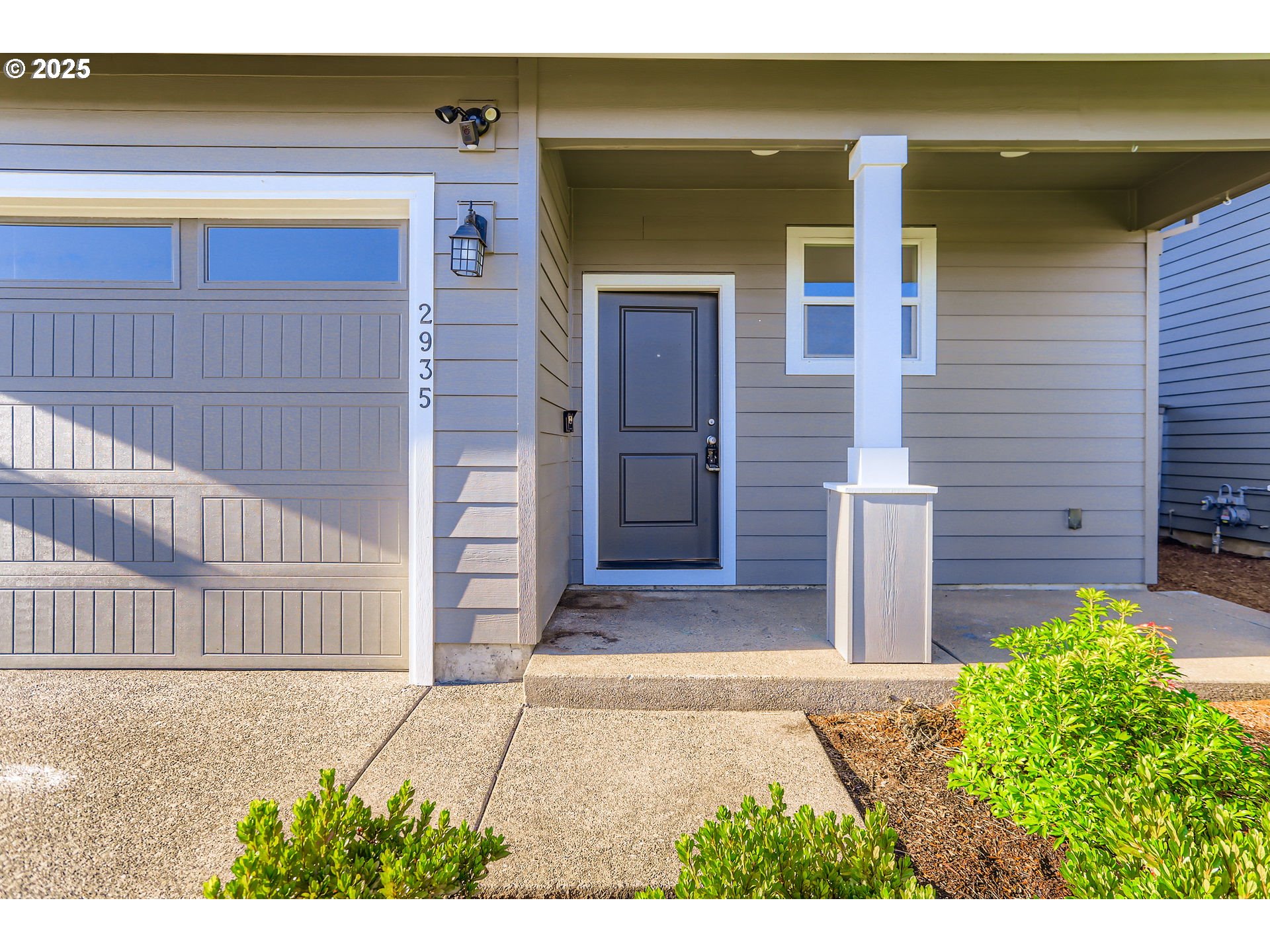 2935 South Ginger Street Cornelius, OR 97113 - Photo 4 of 28