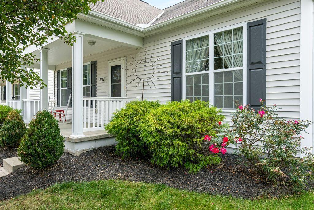 5735 Nadler Road Dublin, OH 43016 - Photo 4 of 48 Front Porch
