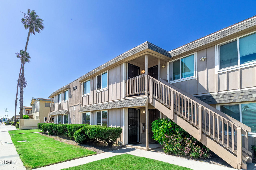 3901 Saviers Road, Unit 1 Oxnard, CA 93033 - Photo 1 of 15