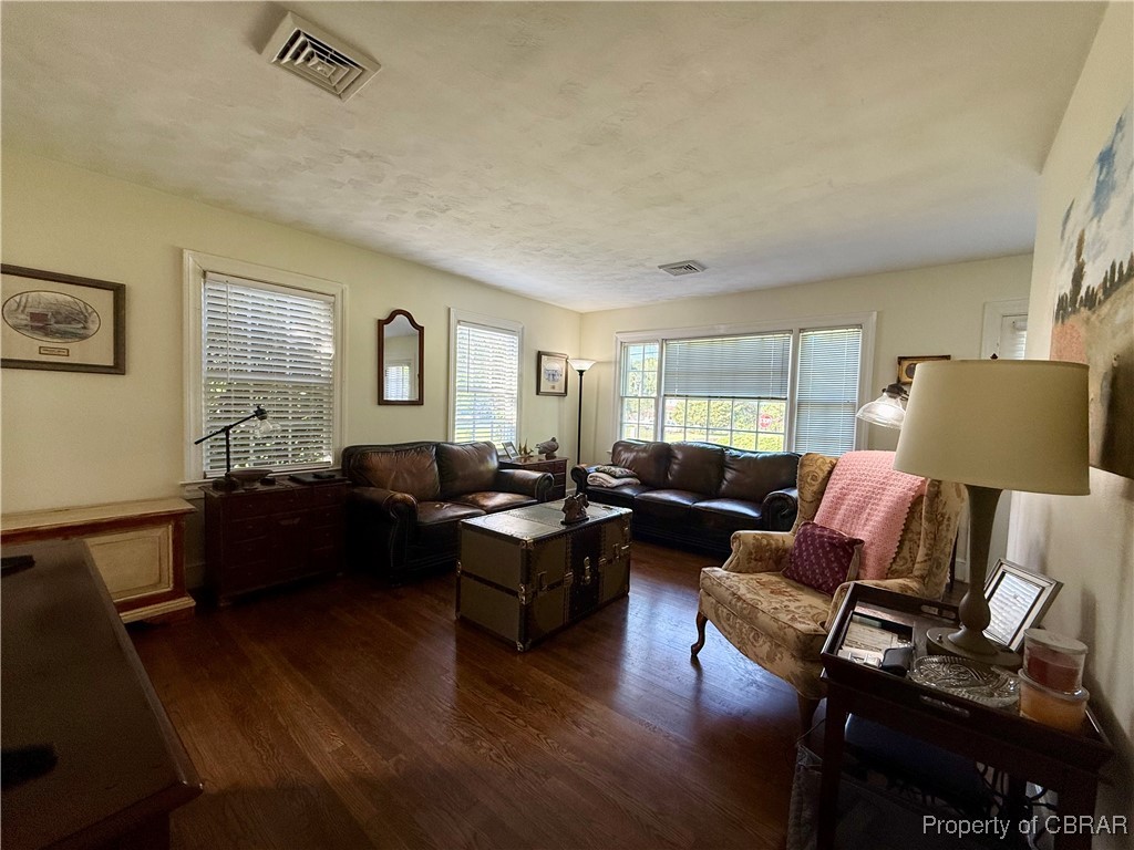 2266 Hayes Road Hayes, VA 23072 - Photo 6 of 23