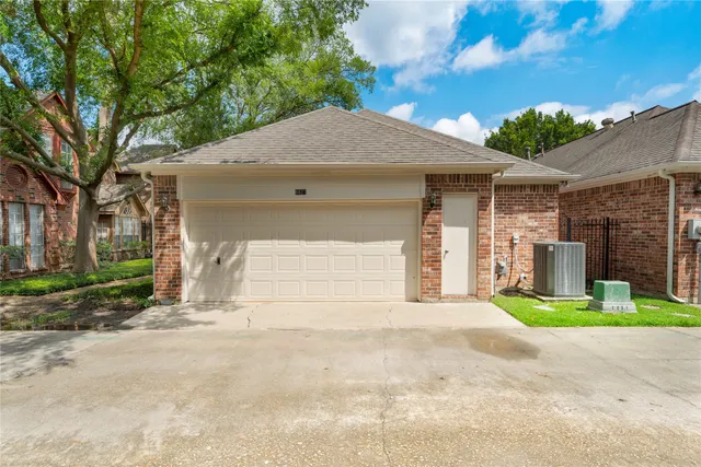 $1,995 | 6627 Queensclub Drive, Houston, TX 77069
