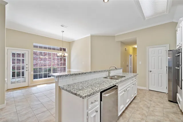 $1,995 | 6627 Queensclub Drive, Houston, TX 77069