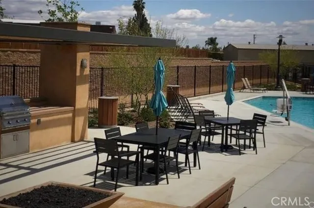 $1,075 | 630 Chandler Walk, Upland, CA 91786