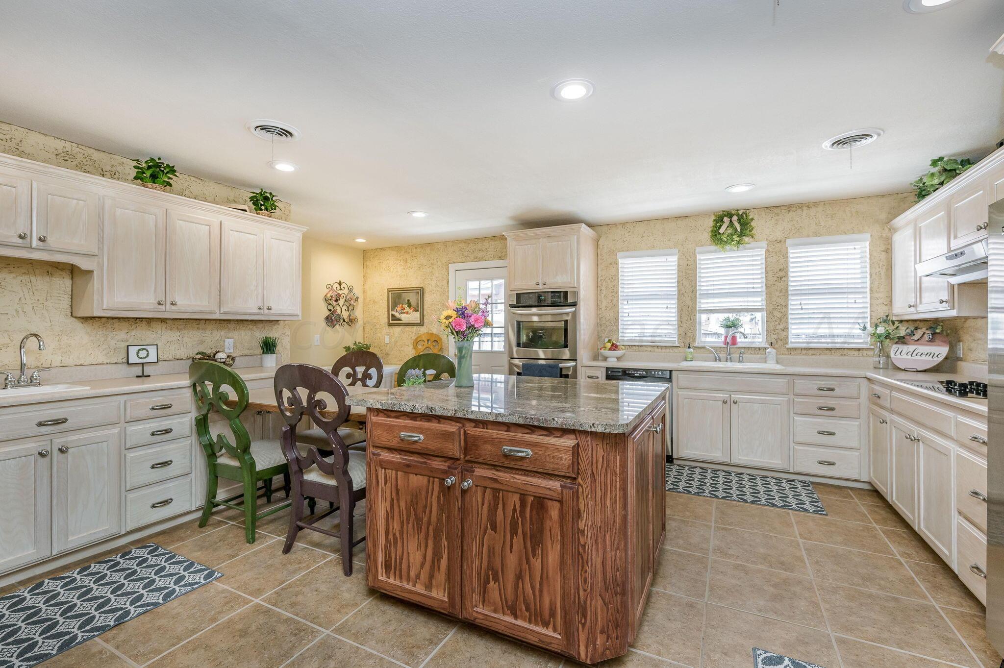 6510 Garwood Road Amarillo, TX 79109 - Photo 8 of 29 Kitchen-3