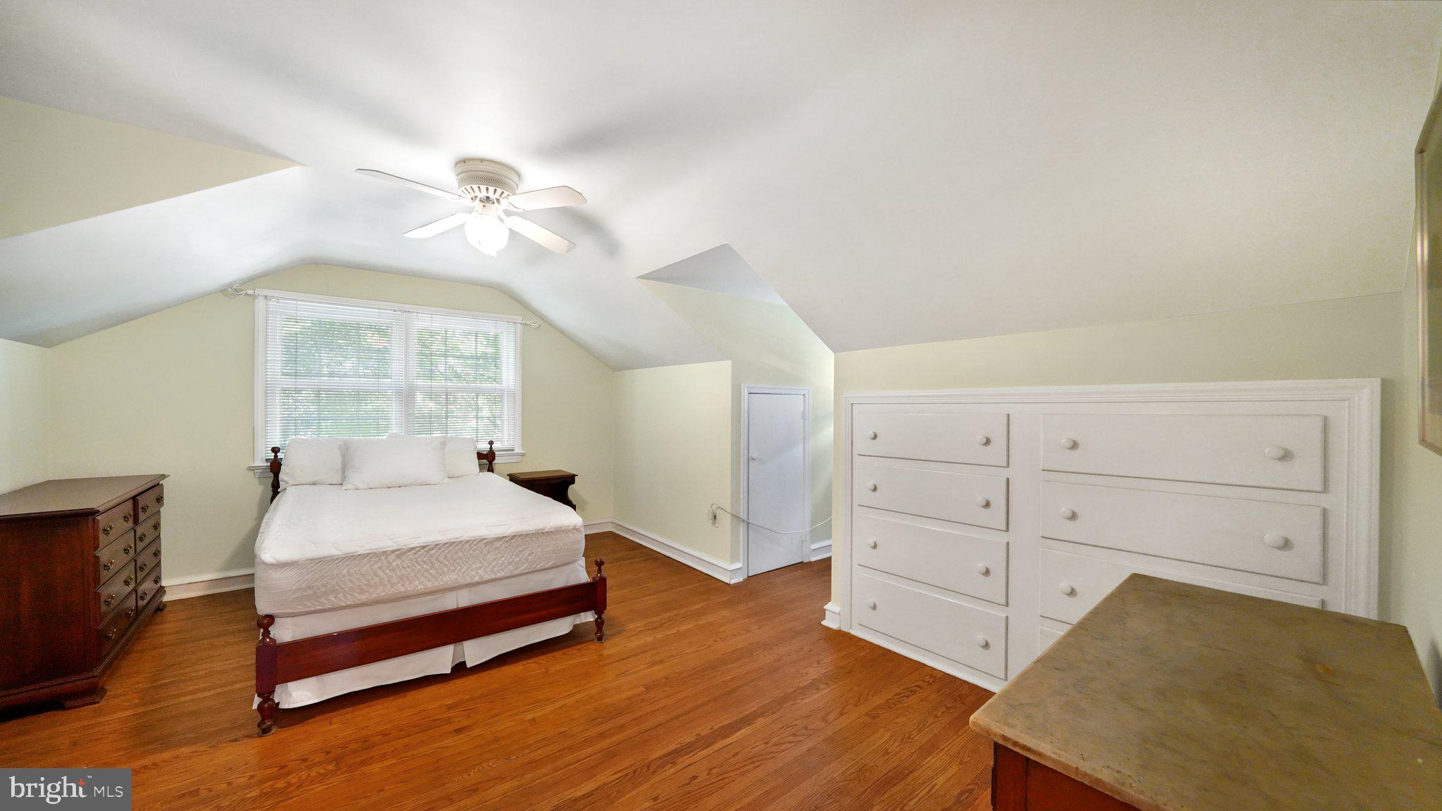 546 Rutgers Avenue Swarthmore, PA 19081 - Photo 22 of 45 Upstairs Bedroom w/ built ins