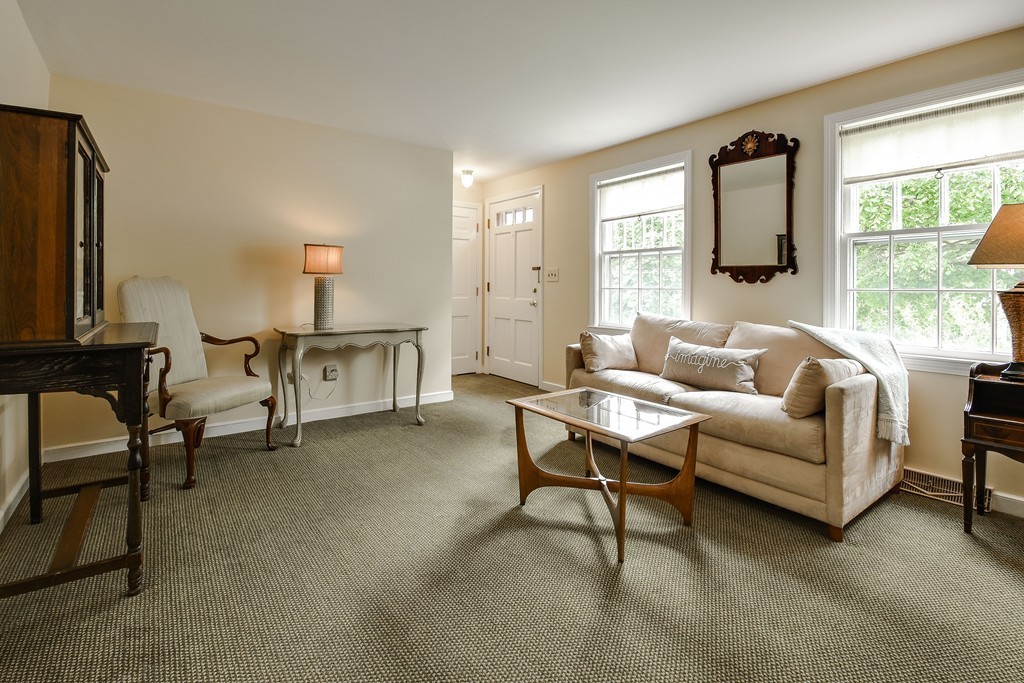 68 Harrington Road Framingham, MA 01701 - Photo 2 of 13 Gallery Image 2